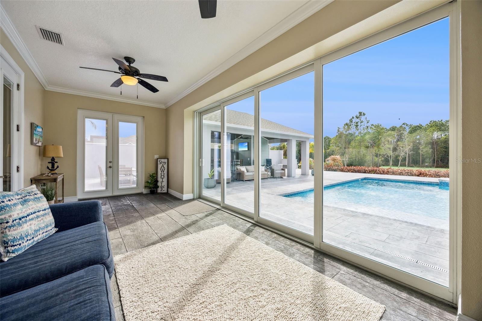 Image 29 of 55 For 2070 Blackfoot Trail