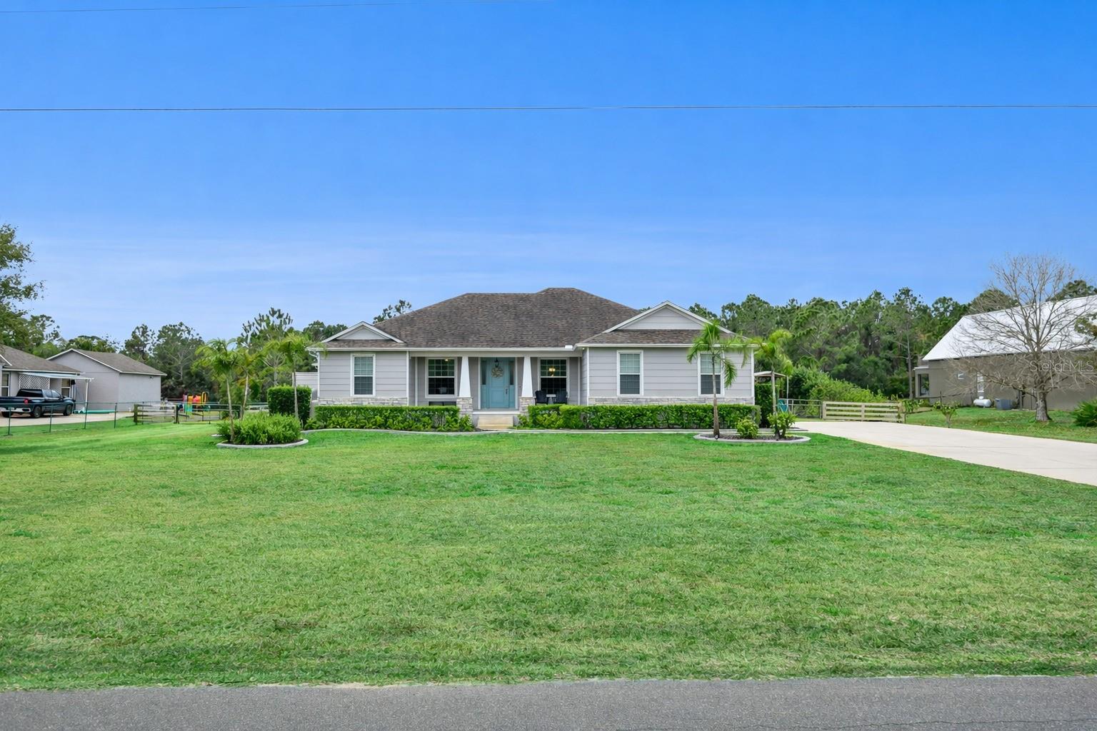 Image 3 of 55 For 2070 Blackfoot Trail