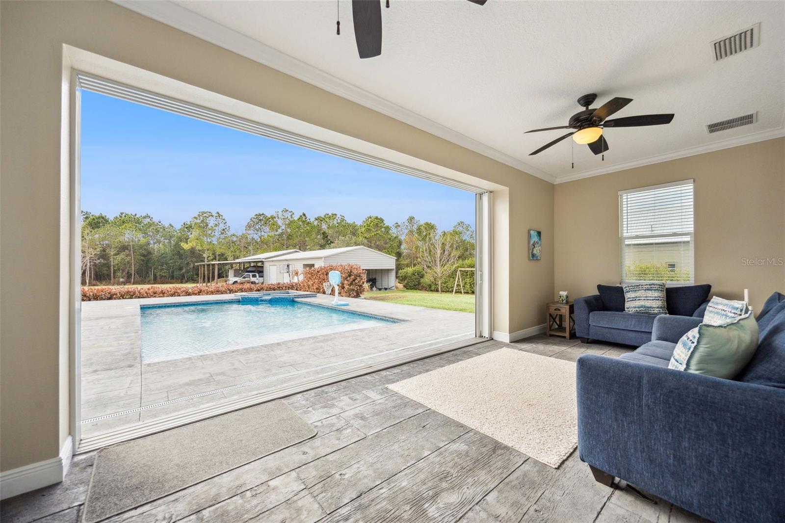 Image 30 of 55 For 2070 Blackfoot Trail