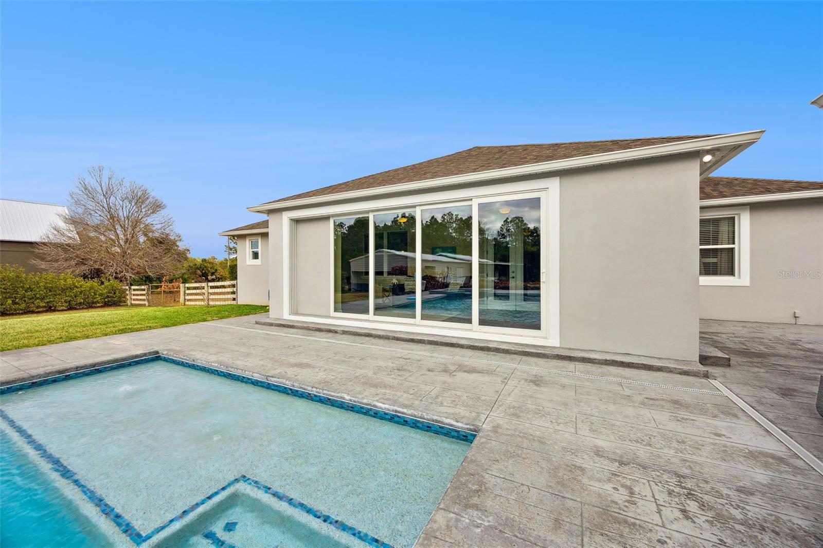 Image 32 of 55 For 2070 Blackfoot Trail