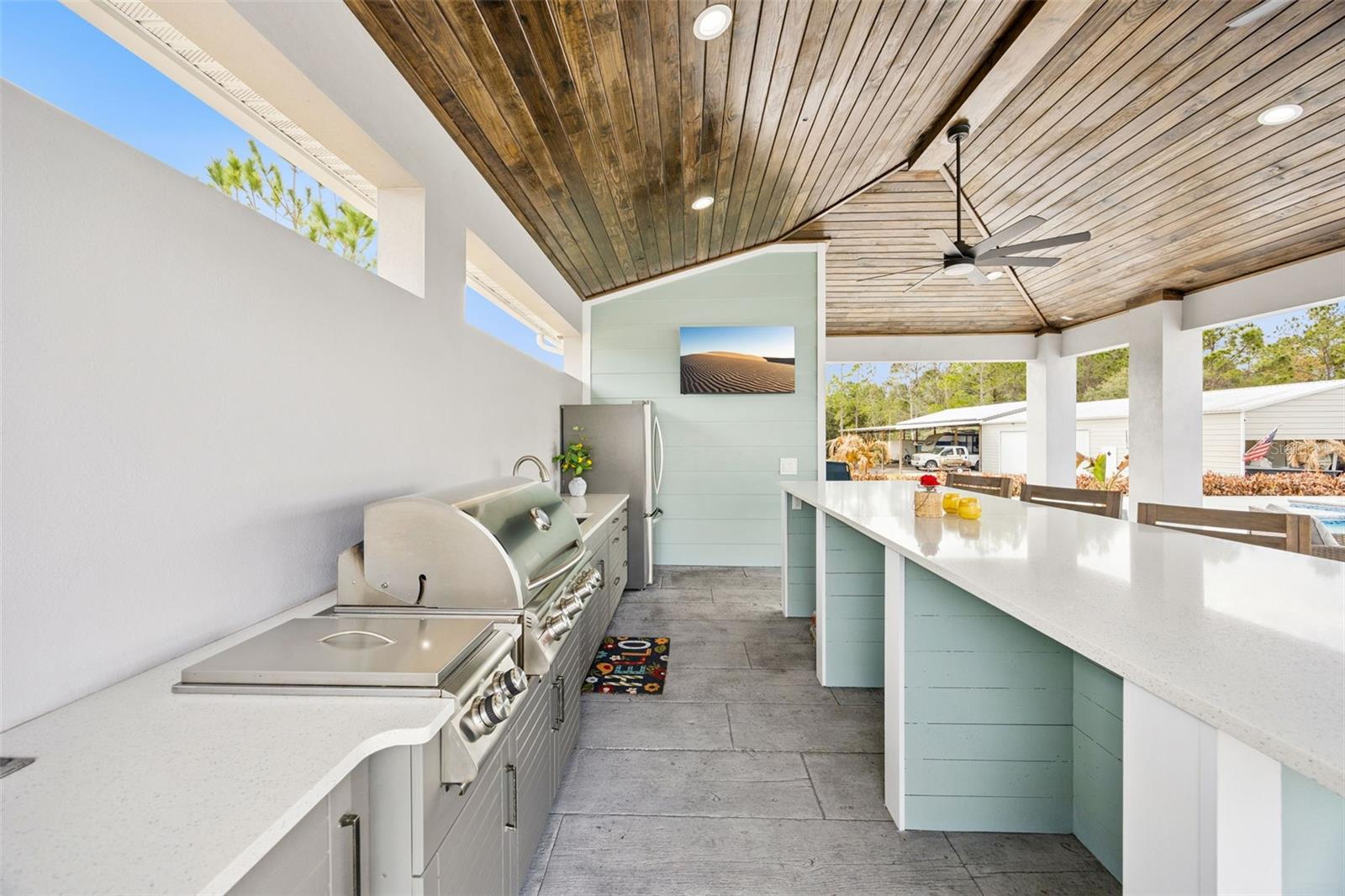 Image 41 of 55 For 2070 Blackfoot Trail