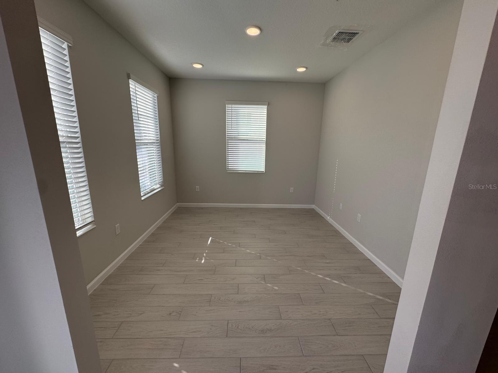 Image 10 of 26 For 342 Lady Palm Street