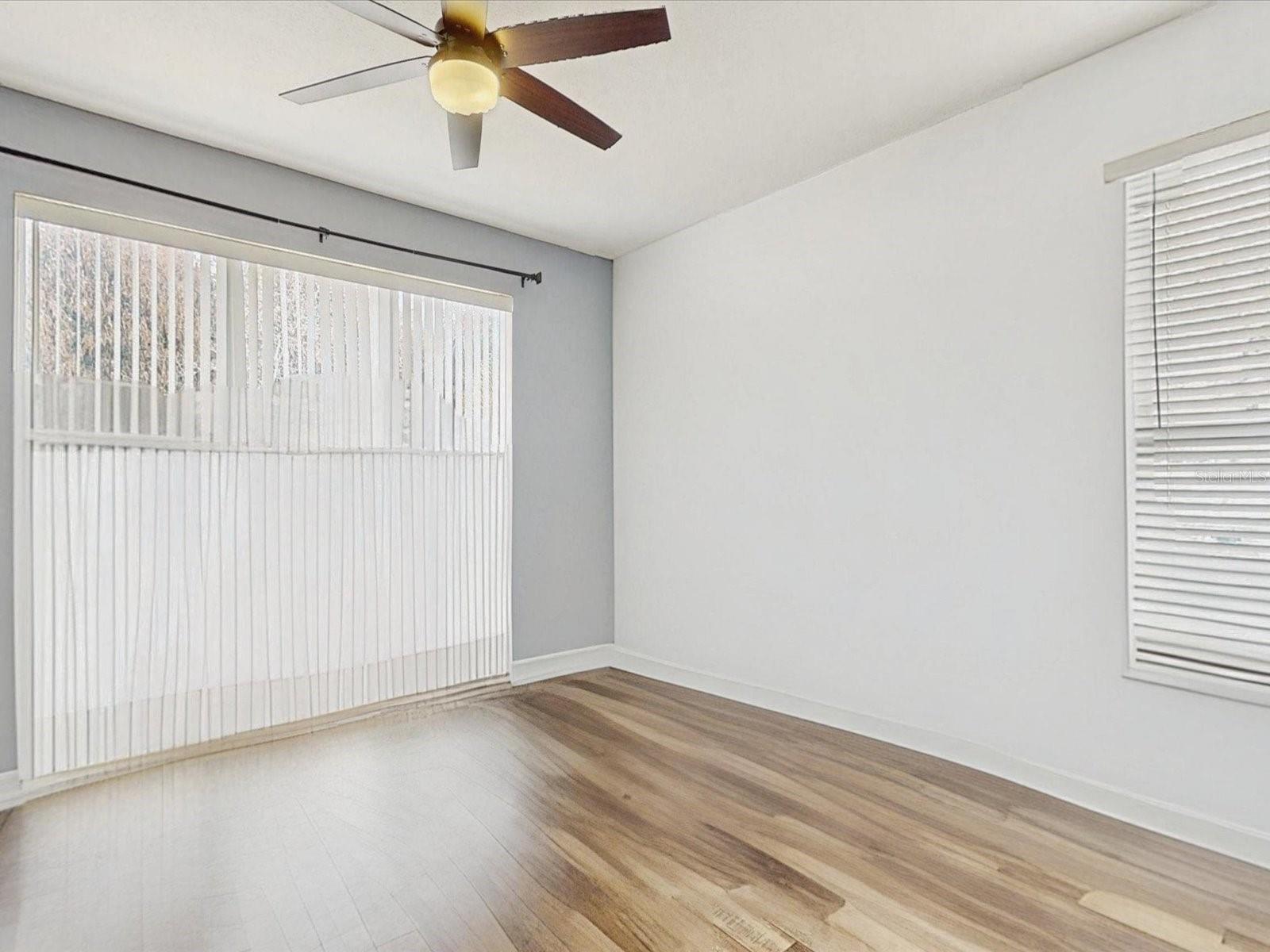 Image 6 of 32 For 3858 Shoreside Drive