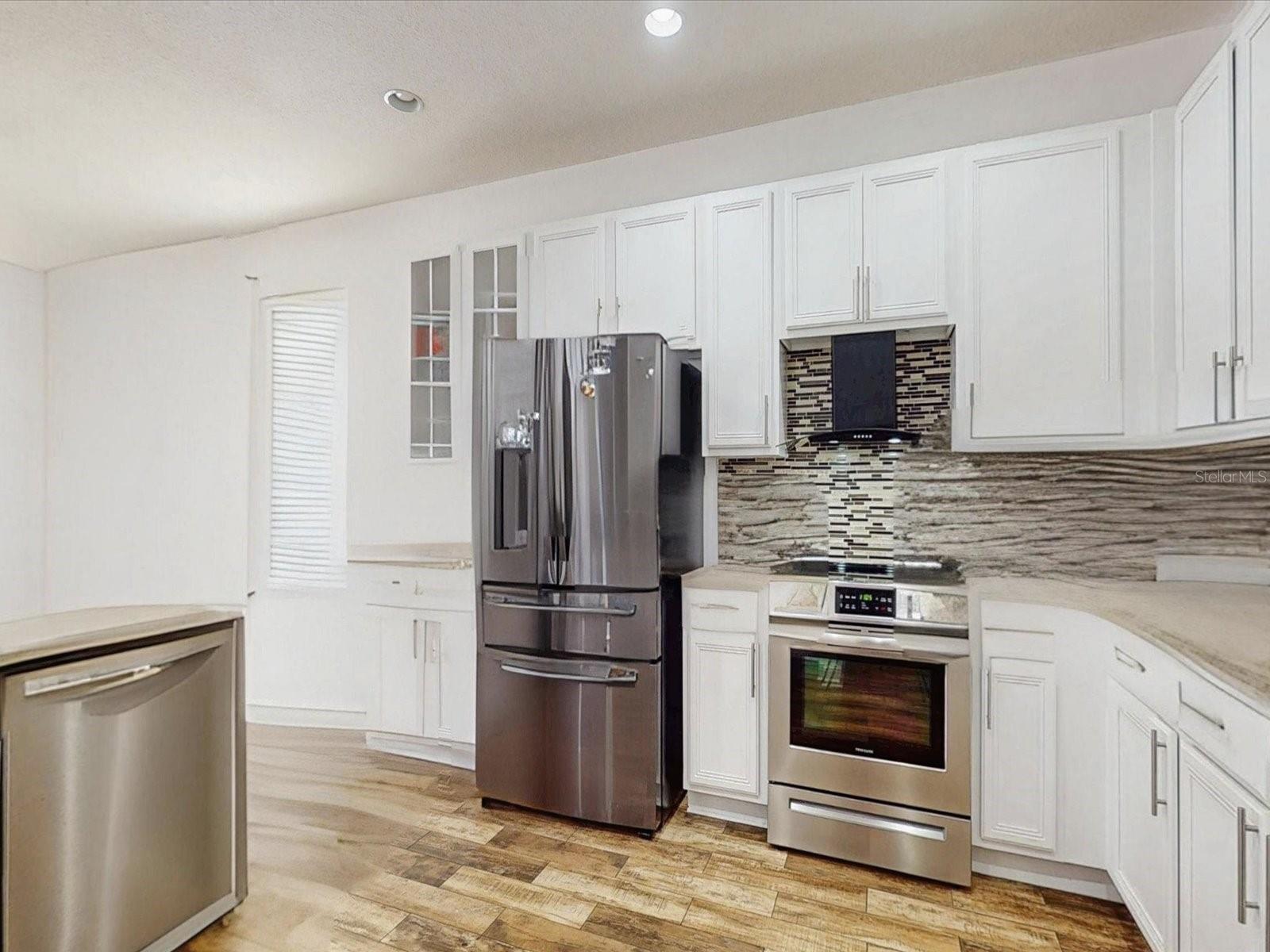 Image 7 of 32 For 3858 Shoreside Drive