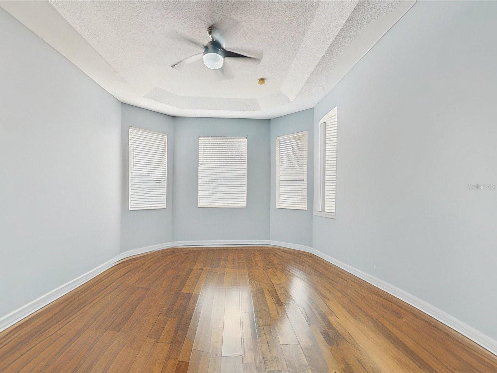 Image 9 of 32 For 3858 Shoreside Drive