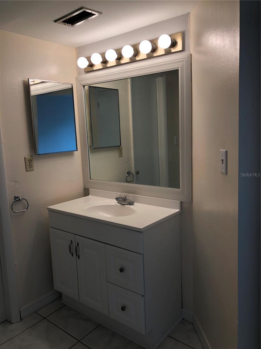 Image 5 of 11 For 2616 Lemon Tree Lane F