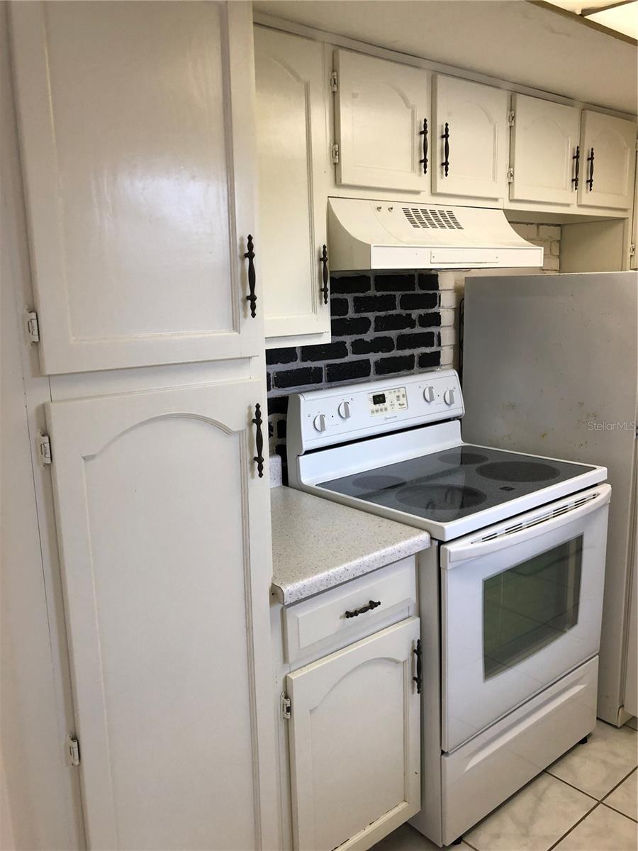 Image 8 of 11 For 2616 Lemon Tree Lane F