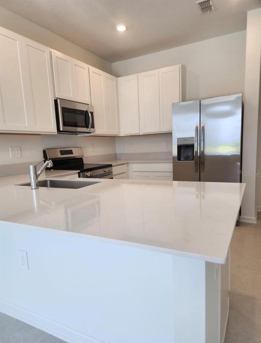 Image 3 of 15 For 2918 Savoir Avenue