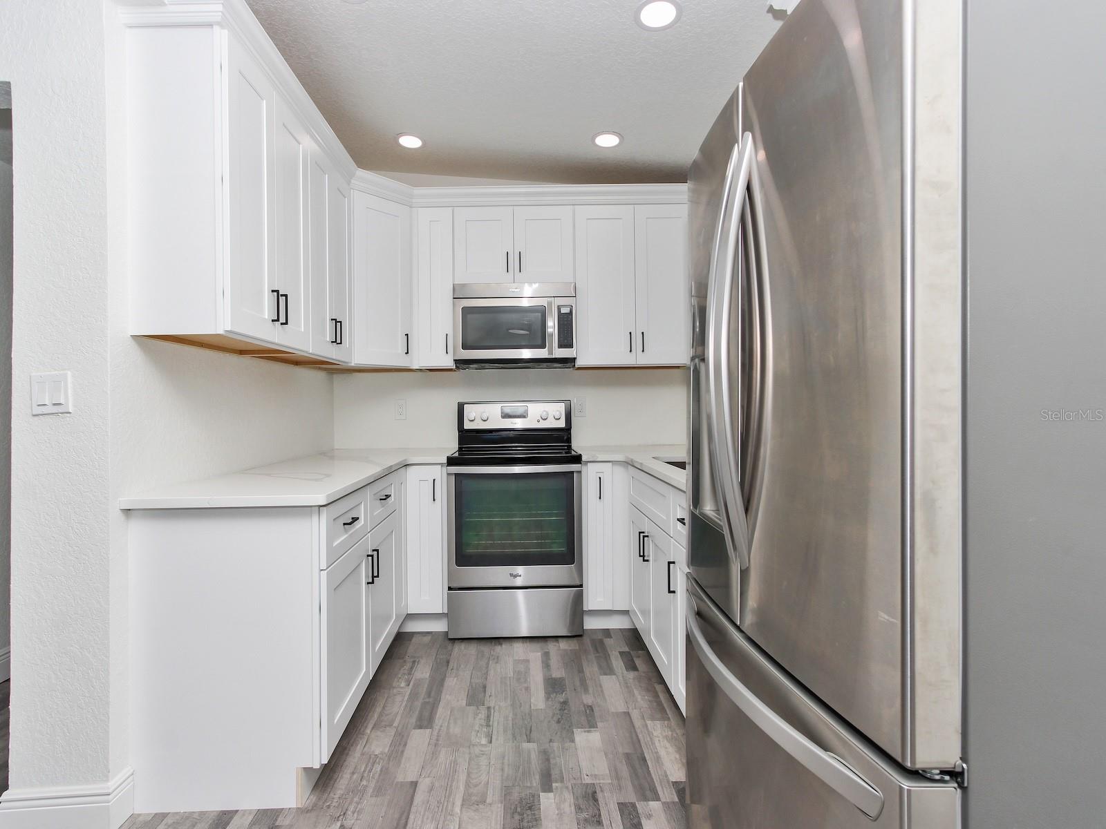 Image 18 of 44 For 913 Buckwood Drive