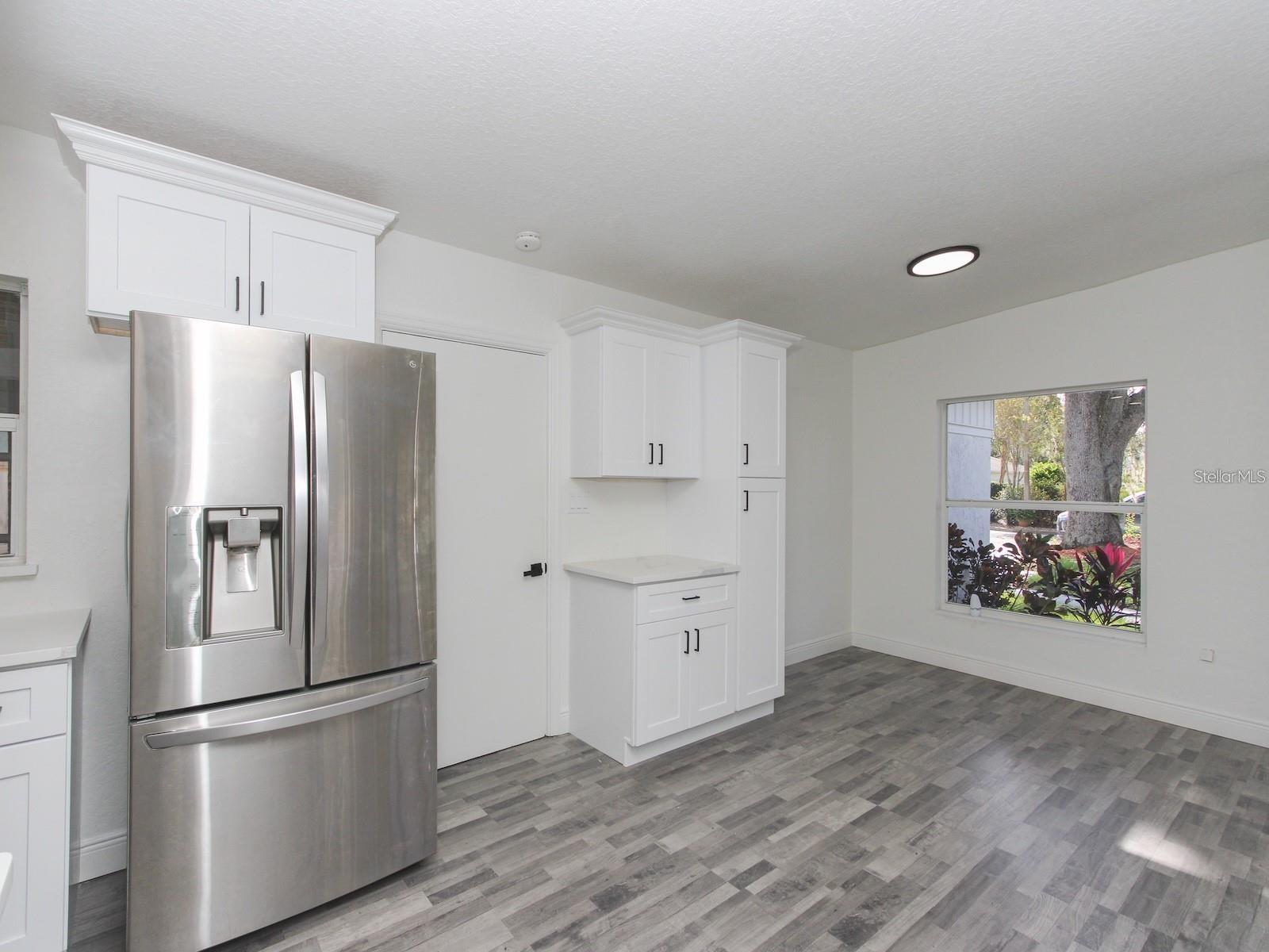 Image 23 of 44 For 913 Buckwood Drive