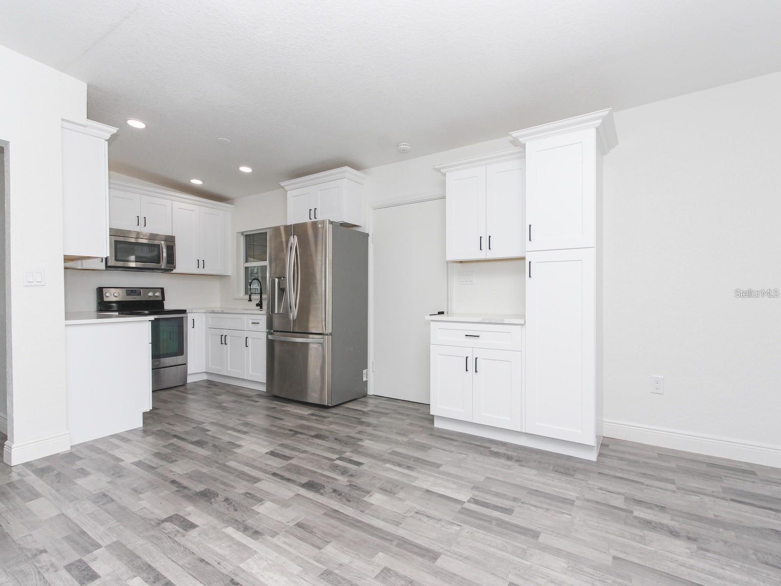 Image 25 of 44 For 913 Buckwood Drive