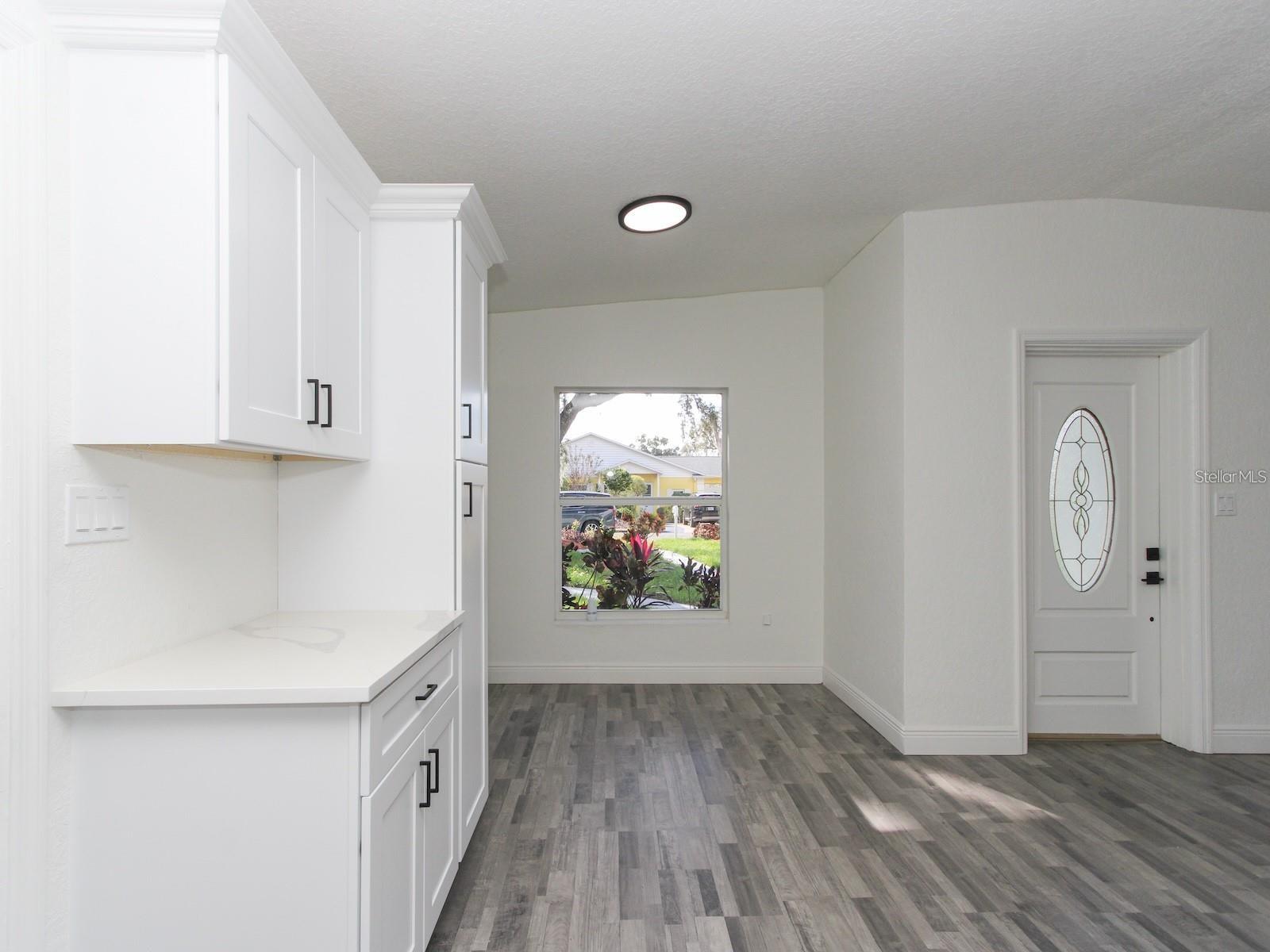 Image 26 of 44 For 913 Buckwood Drive