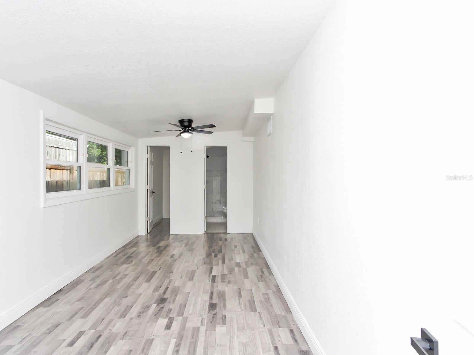 Image 40 of 44 For 913 Buckwood Drive