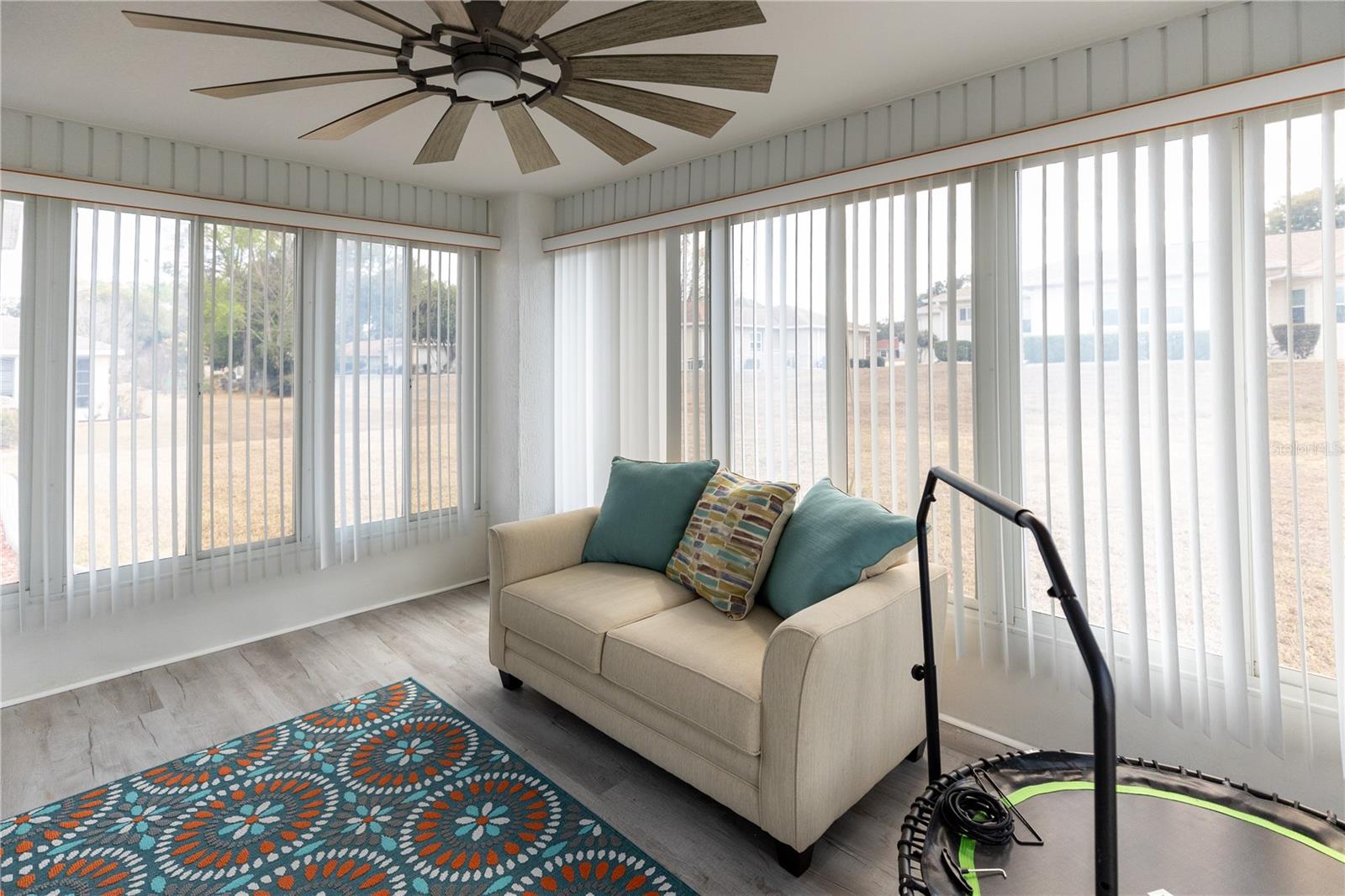 Image 10 of 30 For 5920 102nd Street