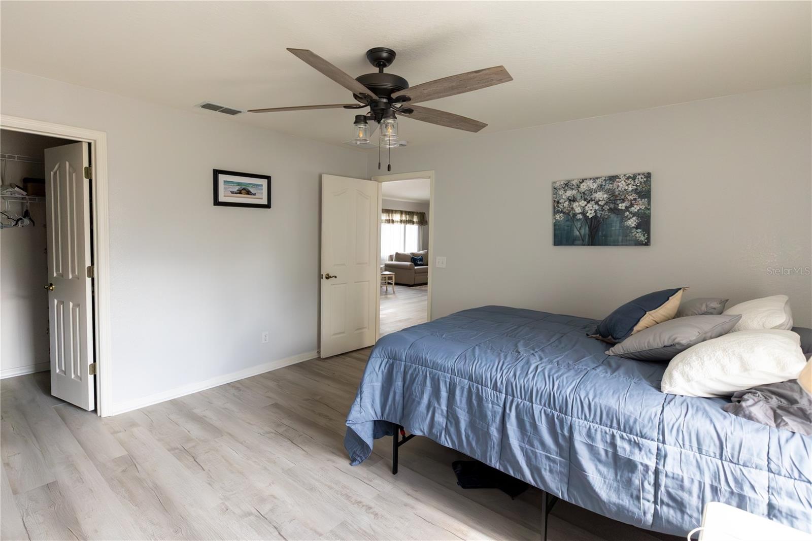 Image 22 of 30 For 5920 102nd Street