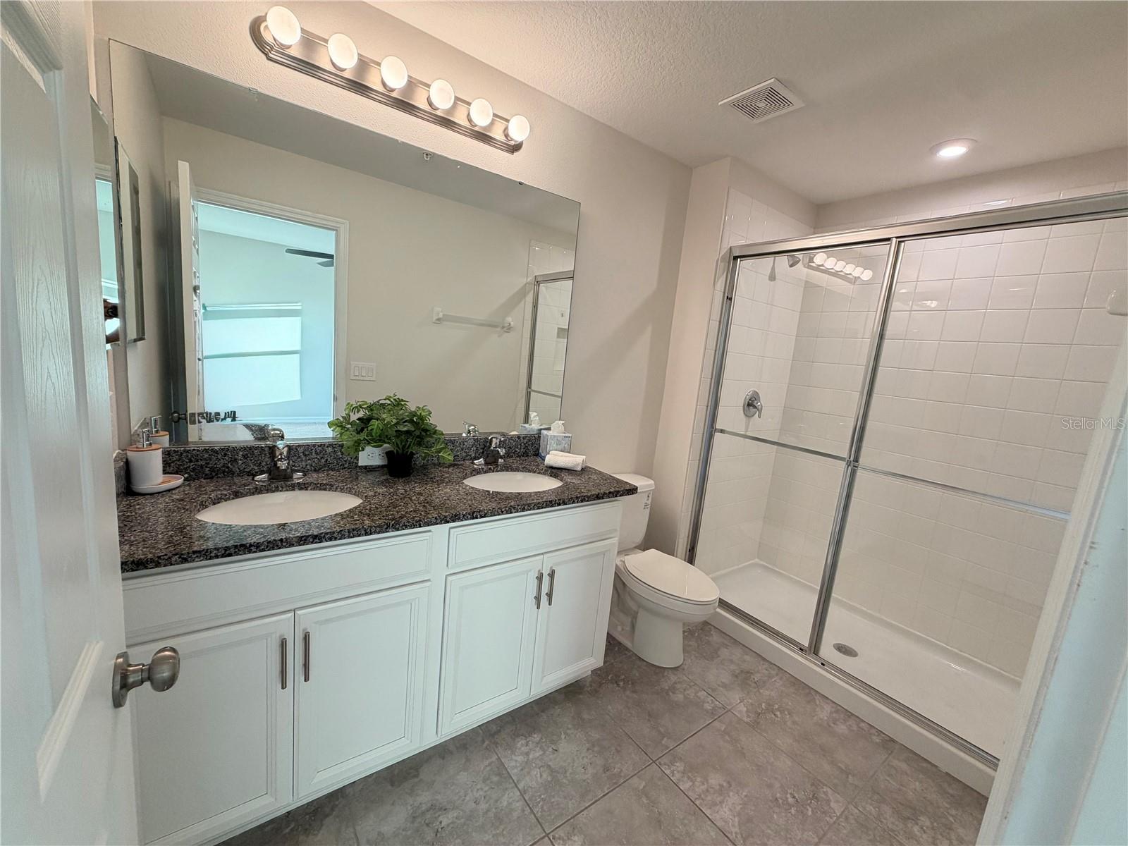 Image 14 of 18 For 10560 Salt Grove Street