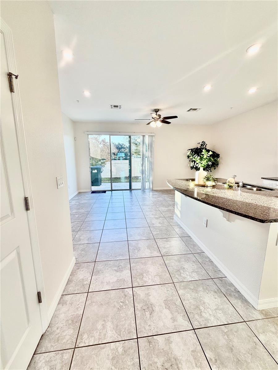 Image 3 of 18 For 10560 Salt Grove Street