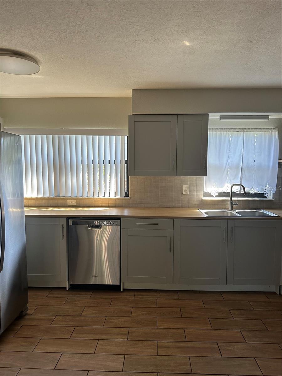 Image 13 of 22 For 1795 Lilac Circle