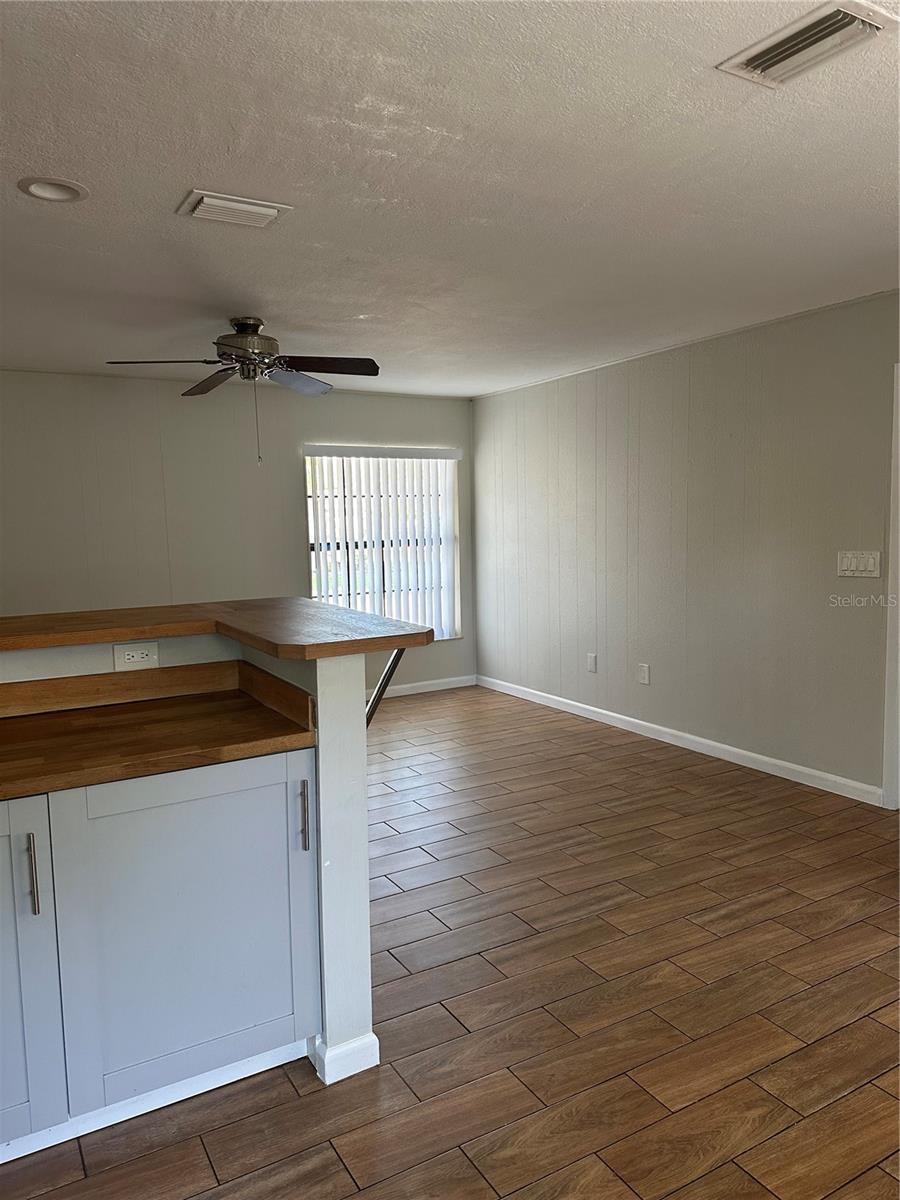 Image 16 of 22 For 1795 Lilac Circle