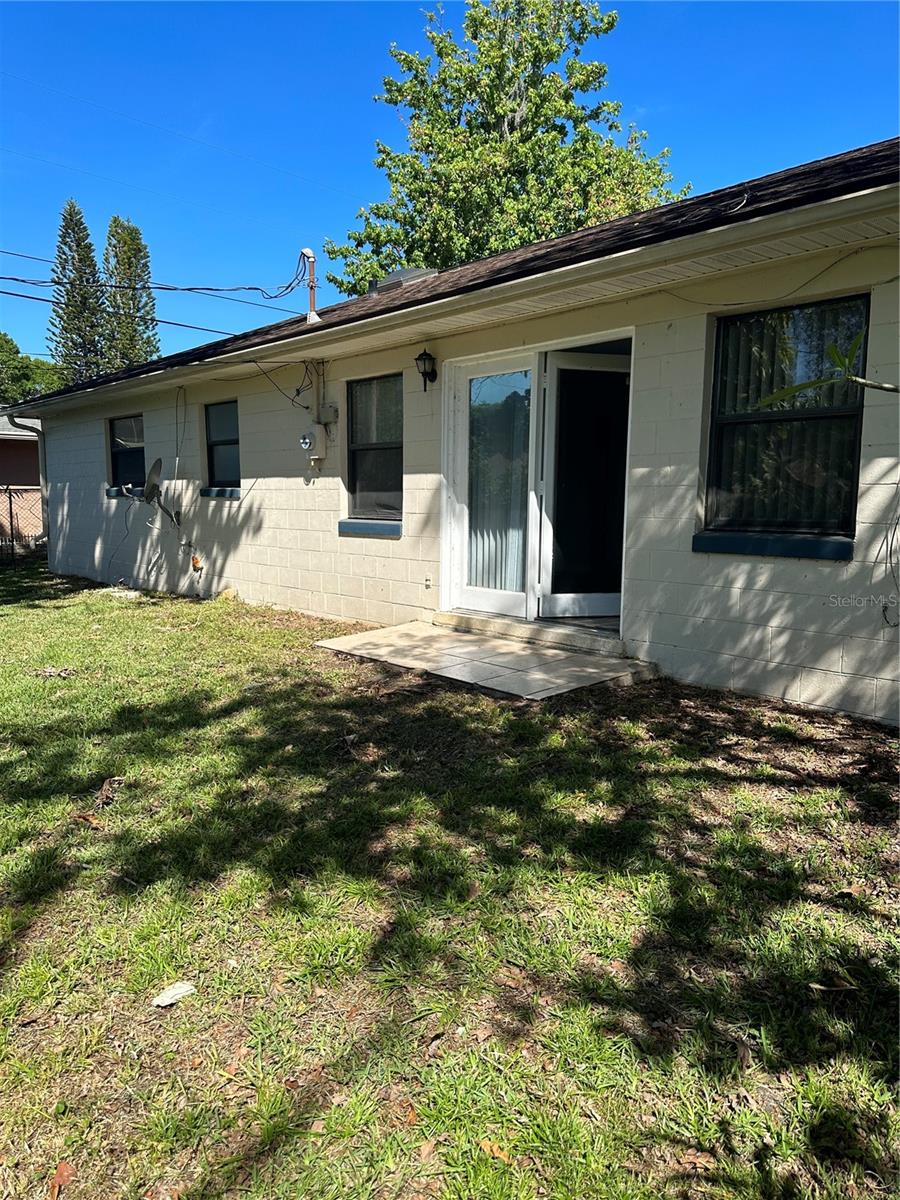 Image 21 of 22 For 1795 Lilac Circle