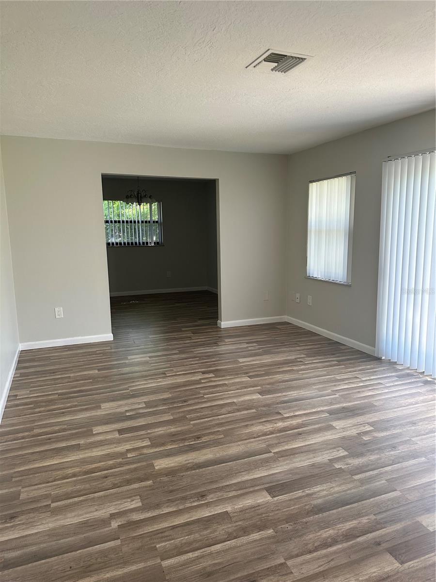 Image 3 of 22 For 1795 Lilac Circle