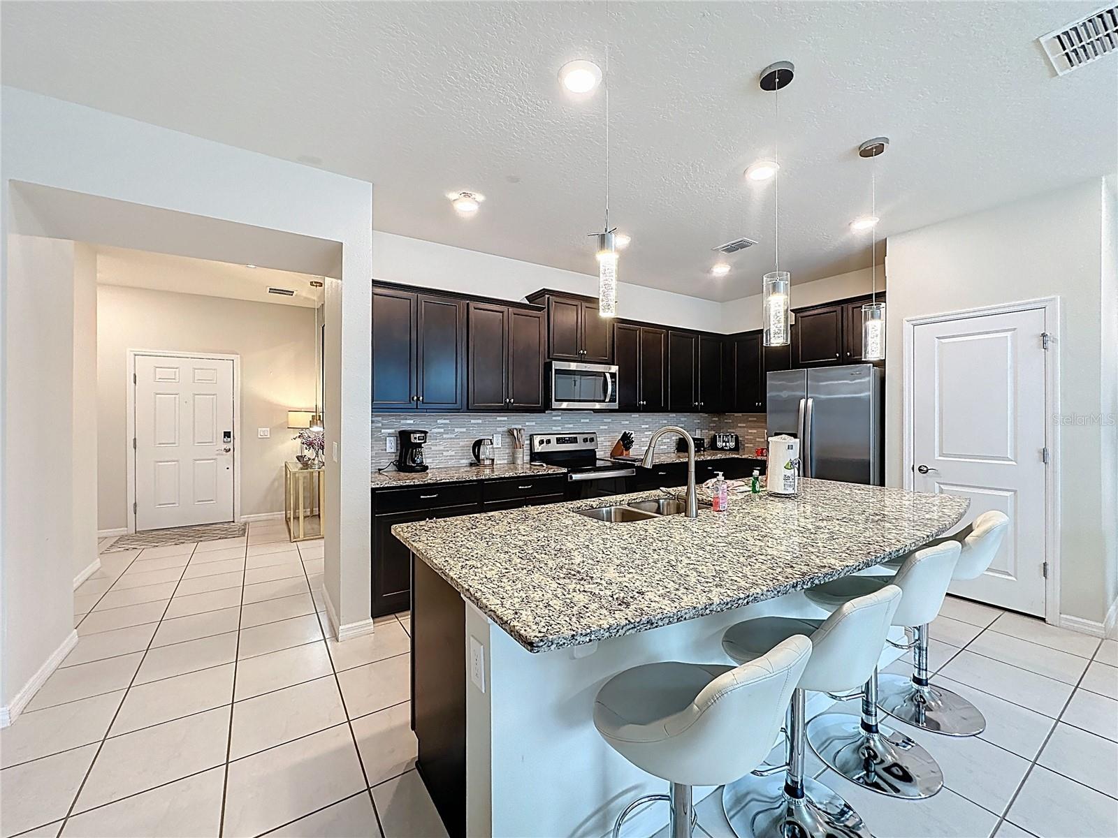 Image 16 of 67 For 1366 Lava Tree Drive