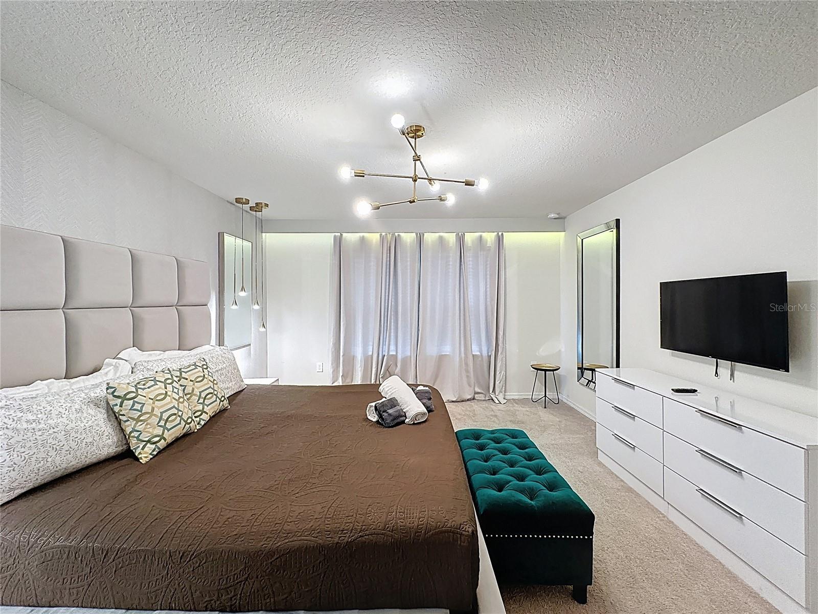 Image 32 of 67 For 1366 Lava Tree Drive