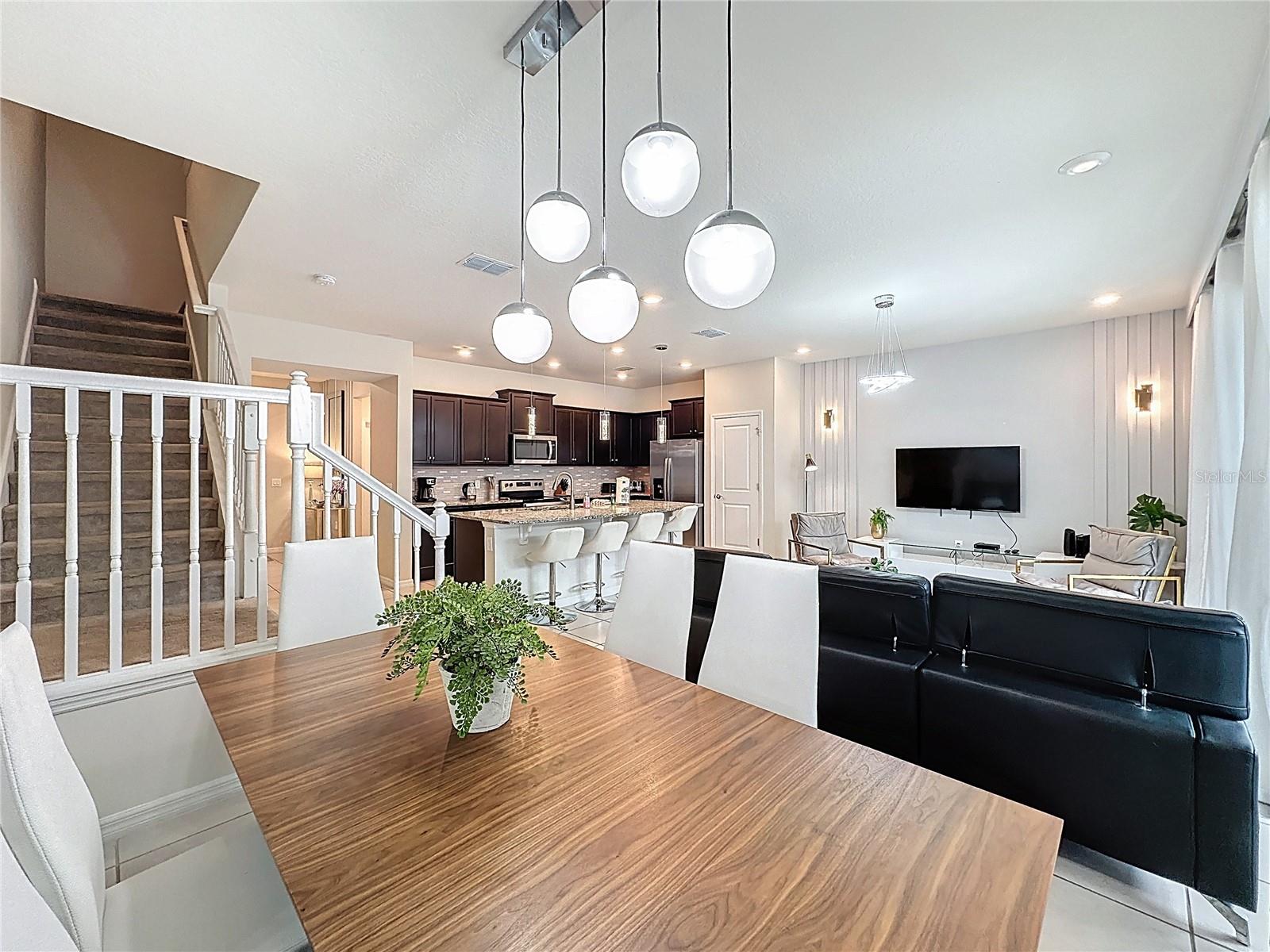 Image 5 of 67 For 1366 Lava Tree Drive