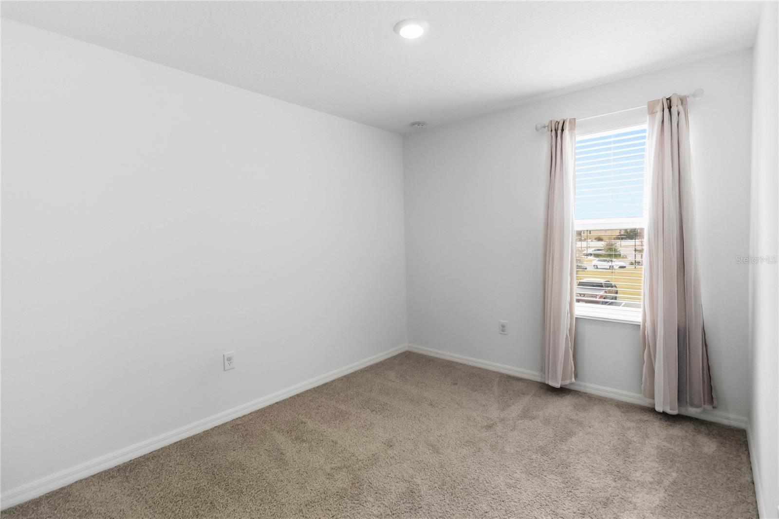 Image 14 of 19 For 1851 Roosevelt Place