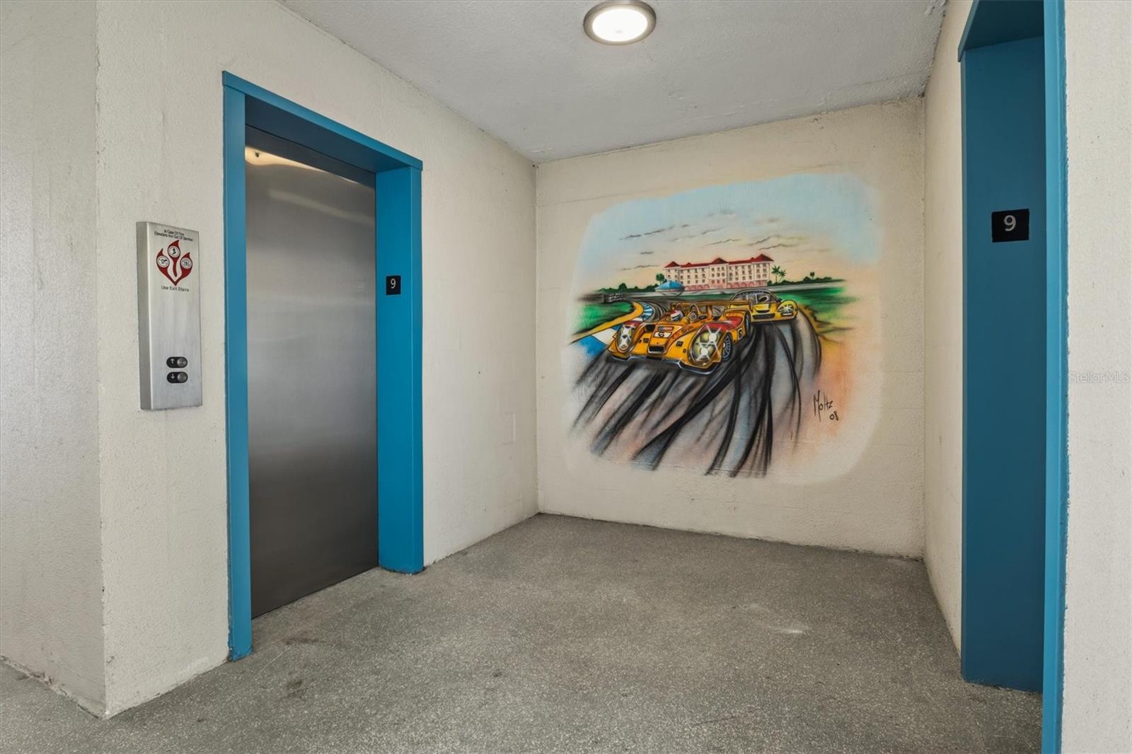 Image 3 of 31 For 2131 Lakeview Drive 904