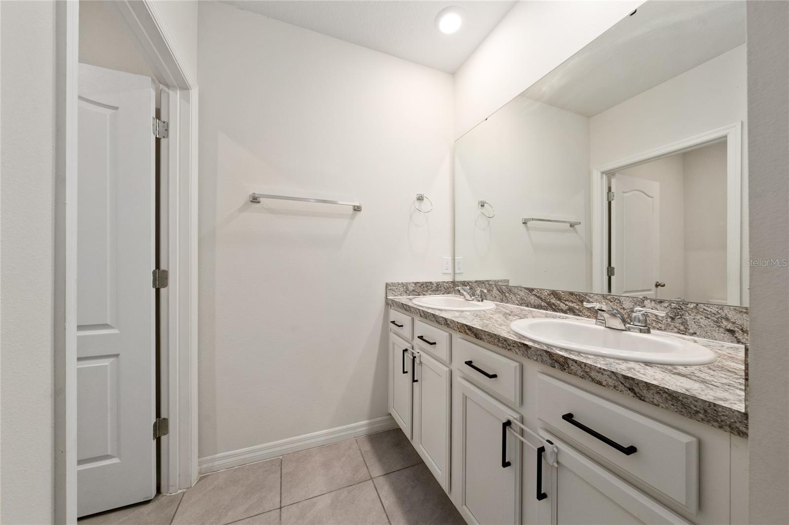 Image 29 of 35 For 740 Squires Grove Drive