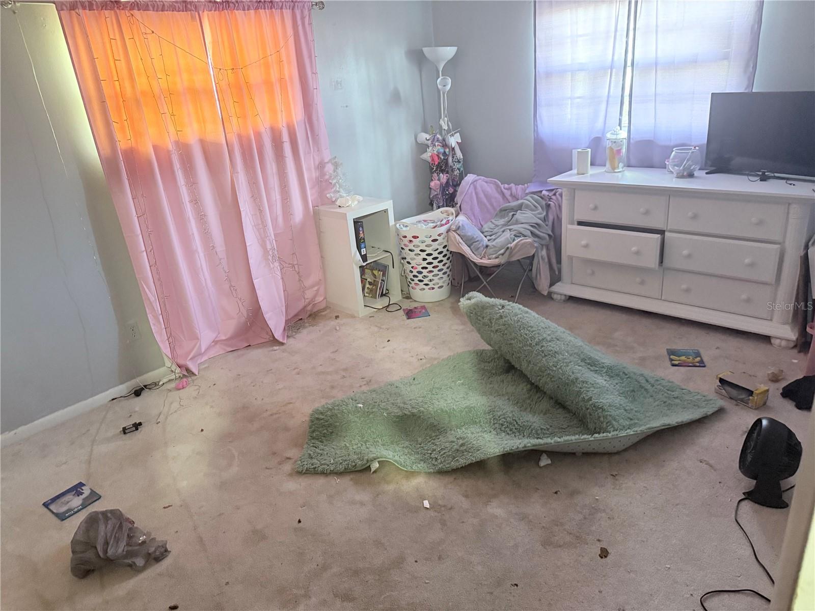 Image 11 of 12 For 107 Elm Square N