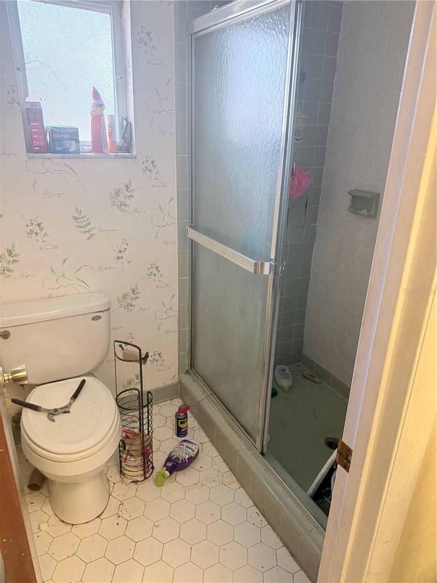 Image 7 of 12 For 107 Elm Square N