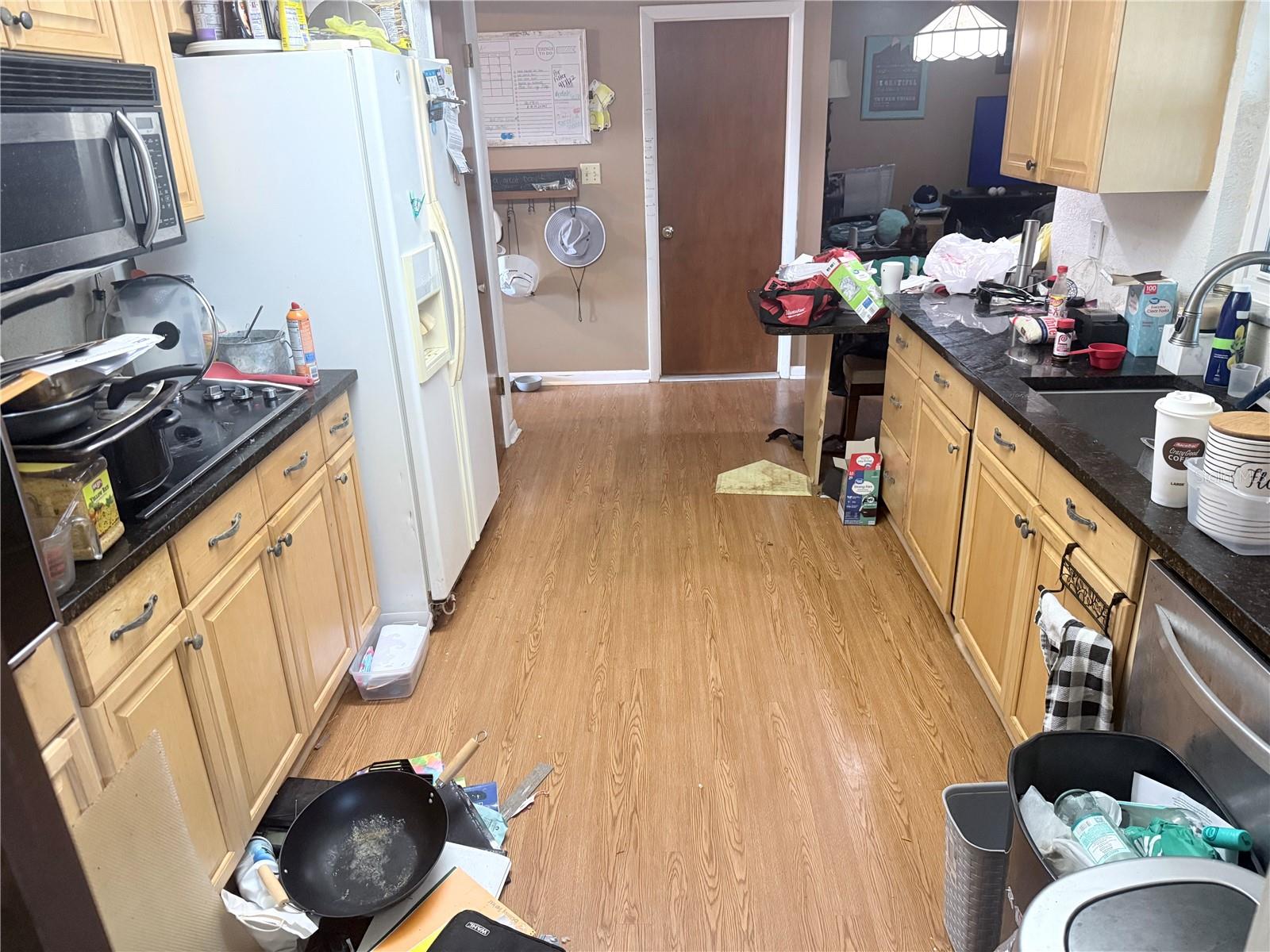 Image 8 of 12 For 107 Elm Square N