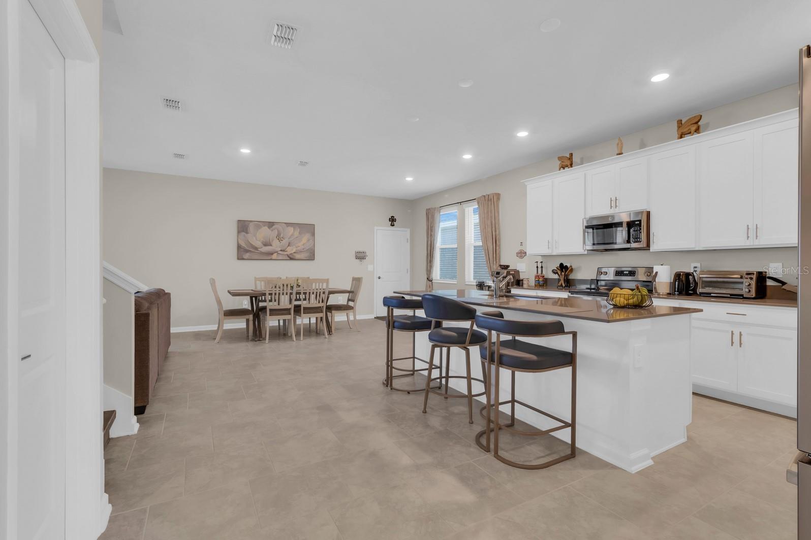 Image 14 of 57 For 6406 Pine Warbler Way