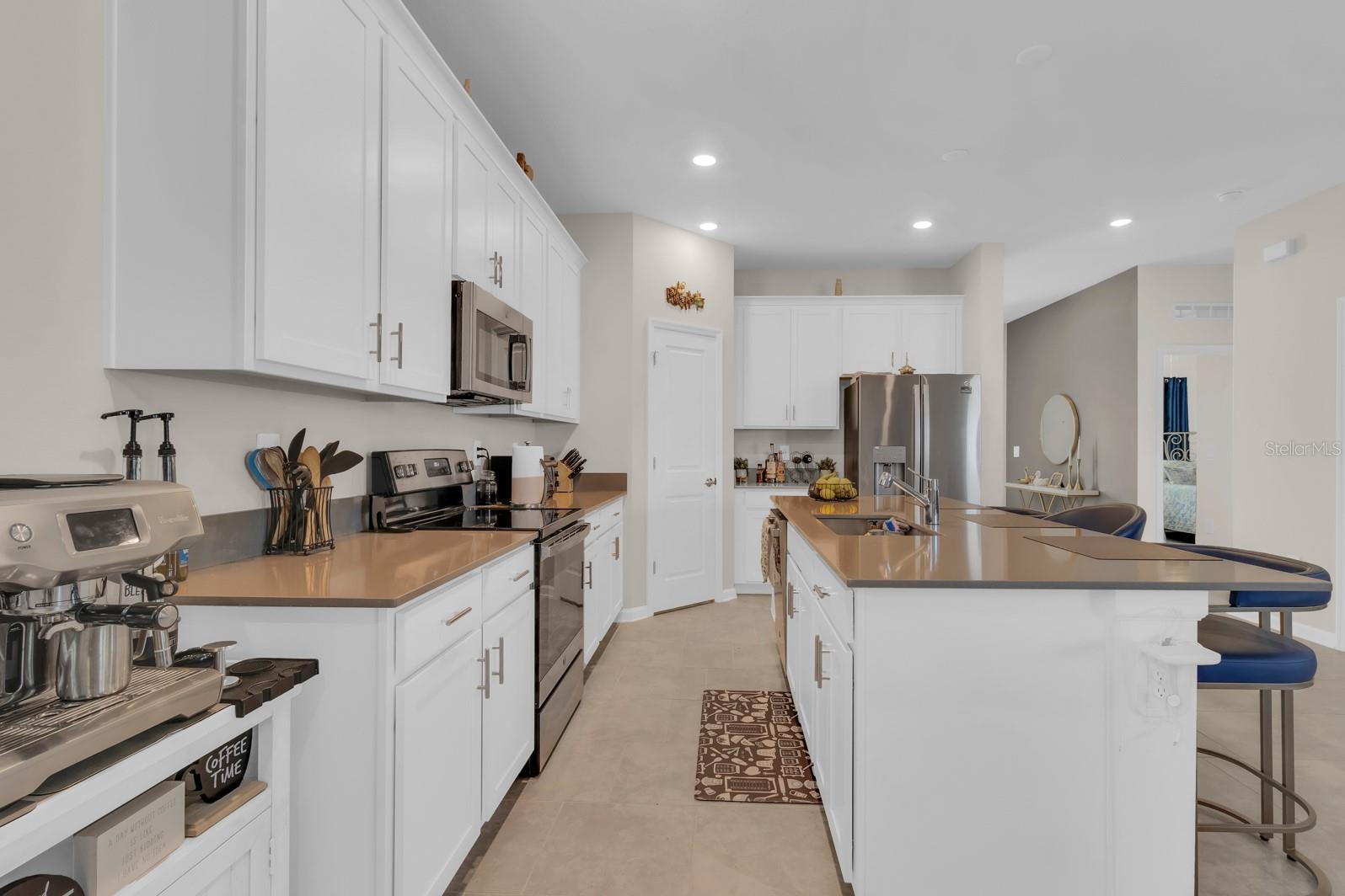 Image 17 of 57 For 6406 Pine Warbler Way