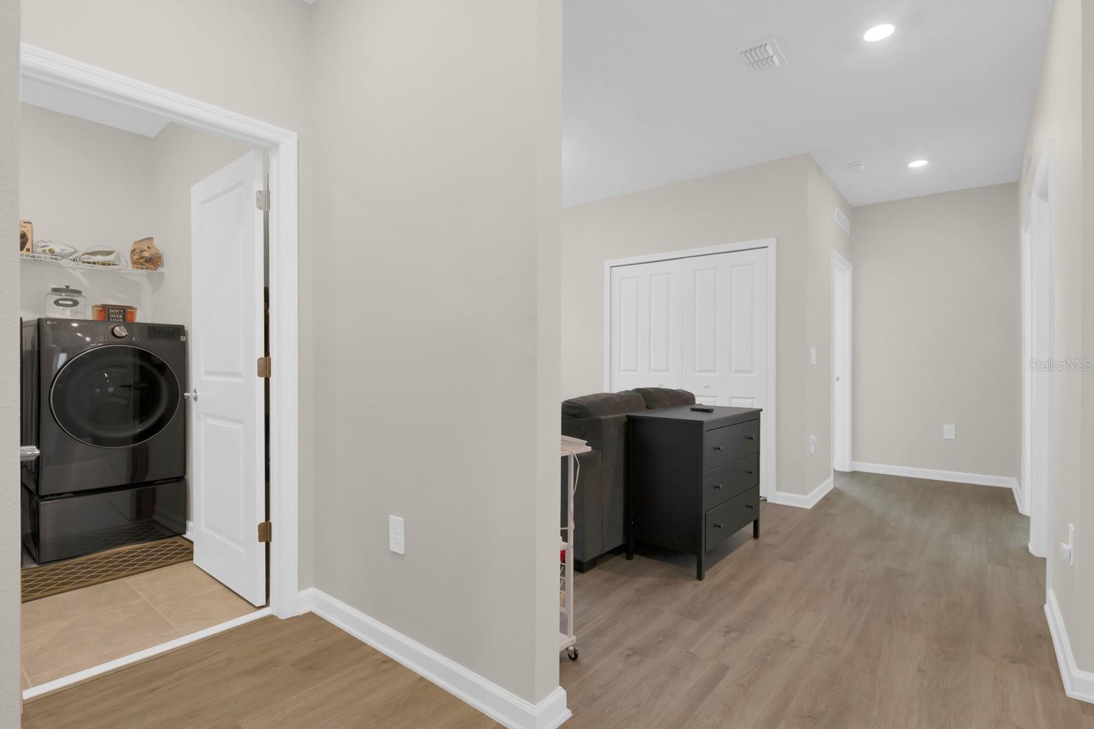 Image 40 of 57 For 6406 Pine Warbler Way