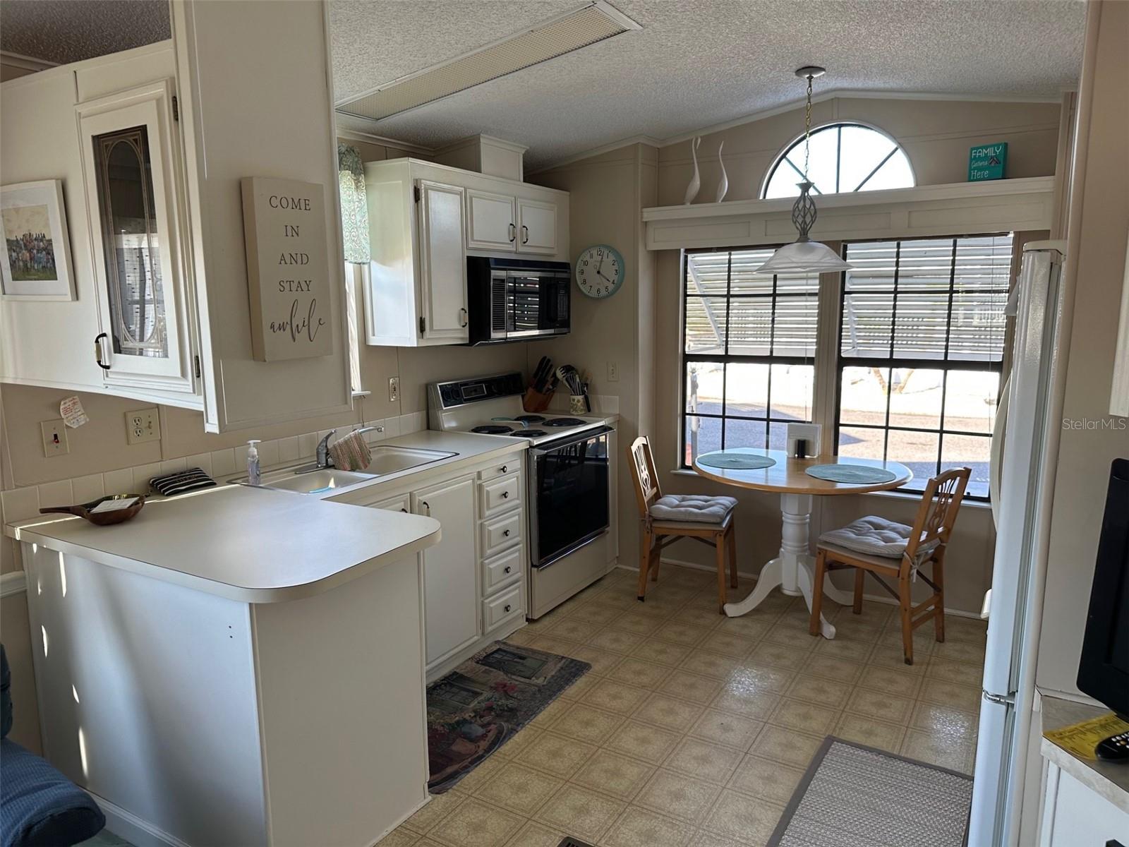 Image 4 of 14 For 9000 Us Hwy 192  339