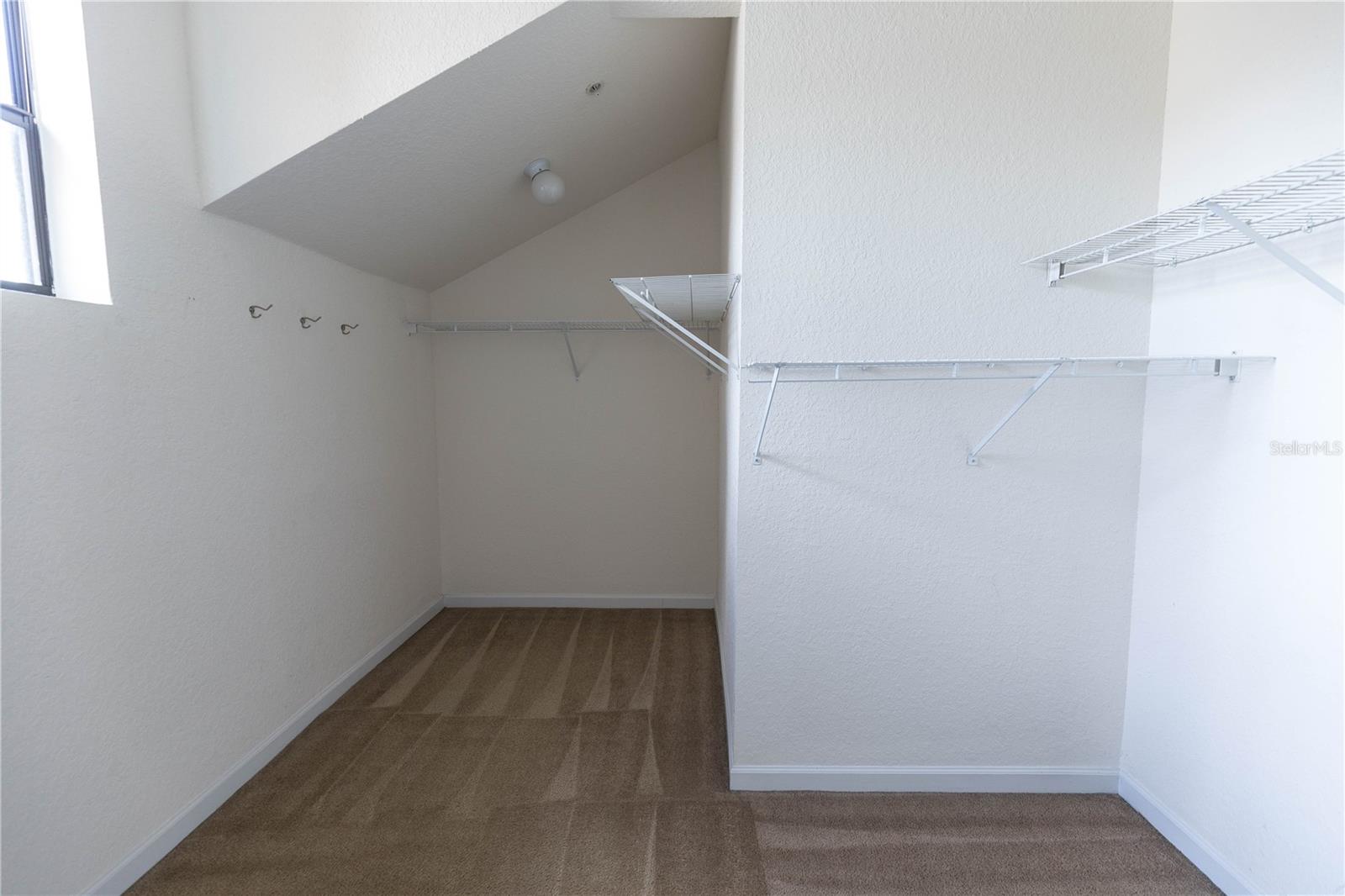 Image 10 of 25 For 1568 Portofino Meadows Boulevard