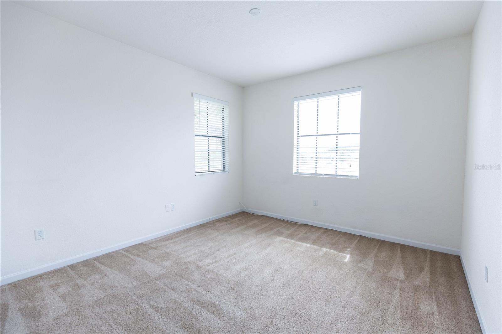 Image 12 of 25 For 1568 Portofino Meadows Boulevard