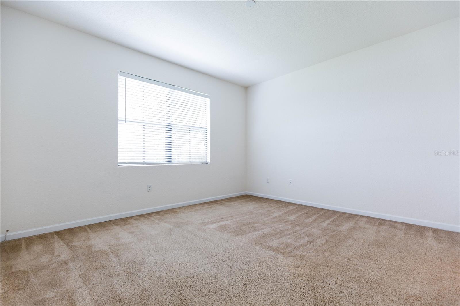 Image 17 of 25 For 1568 Portofino Meadows Boulevard