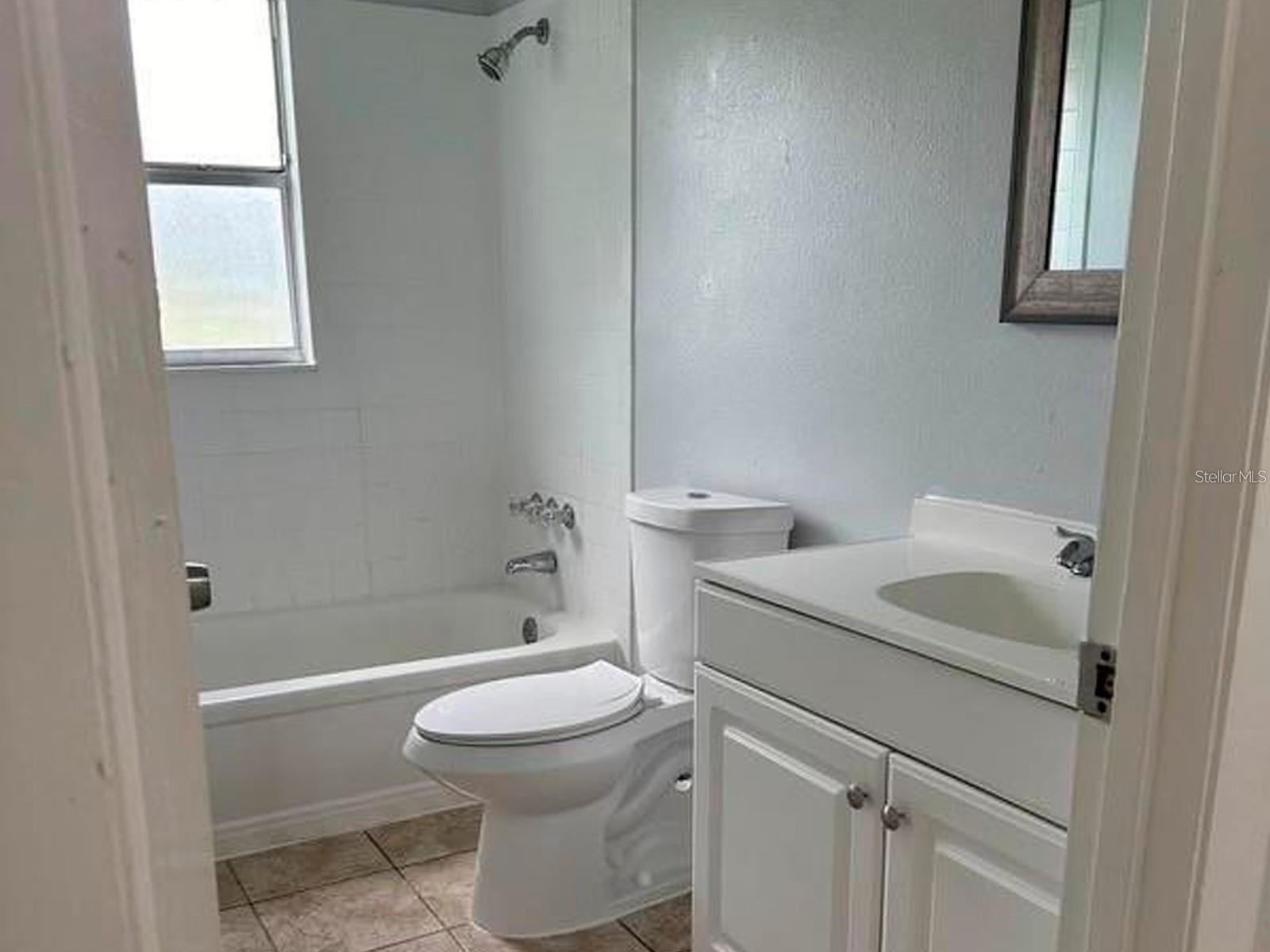 Image 6 of 6 For 709 Bryon Court 711