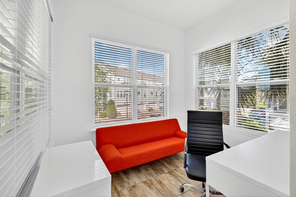 Image 10 of 36 For 8443 Karrer Terrace