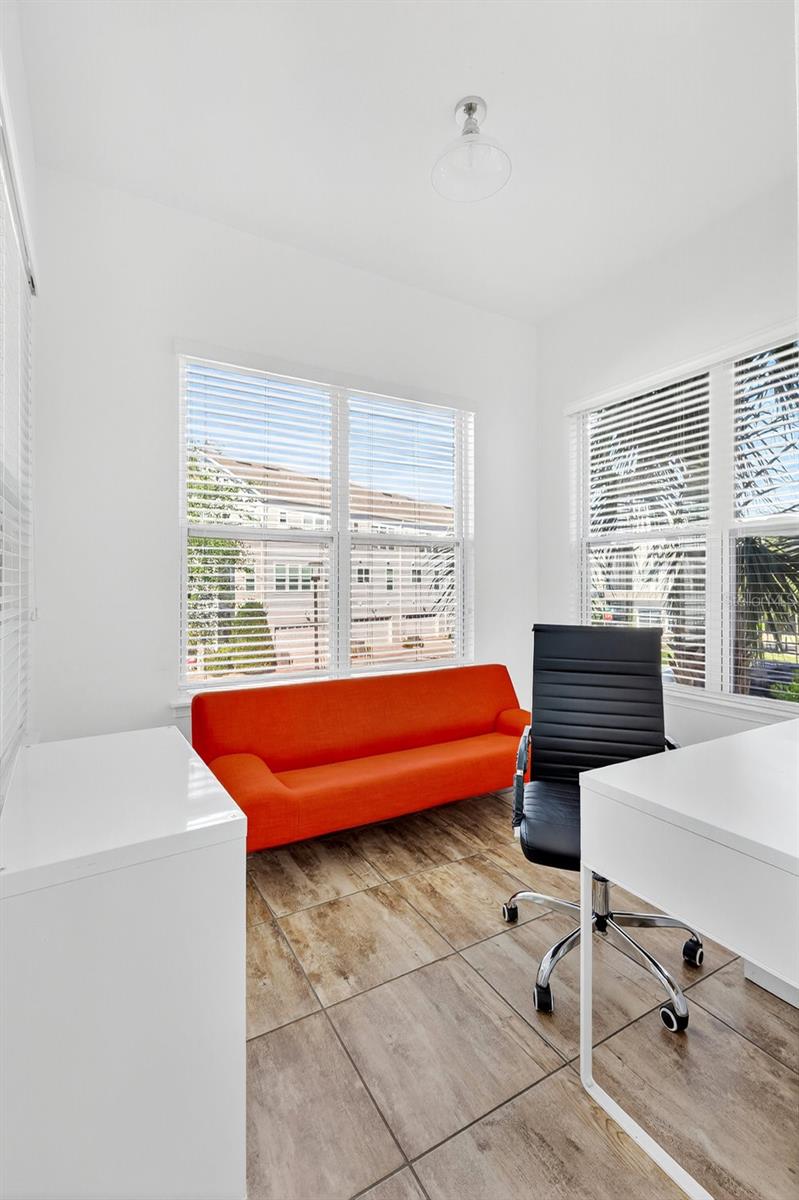 Image 11 of 36 For 8443 Karrer Terrace