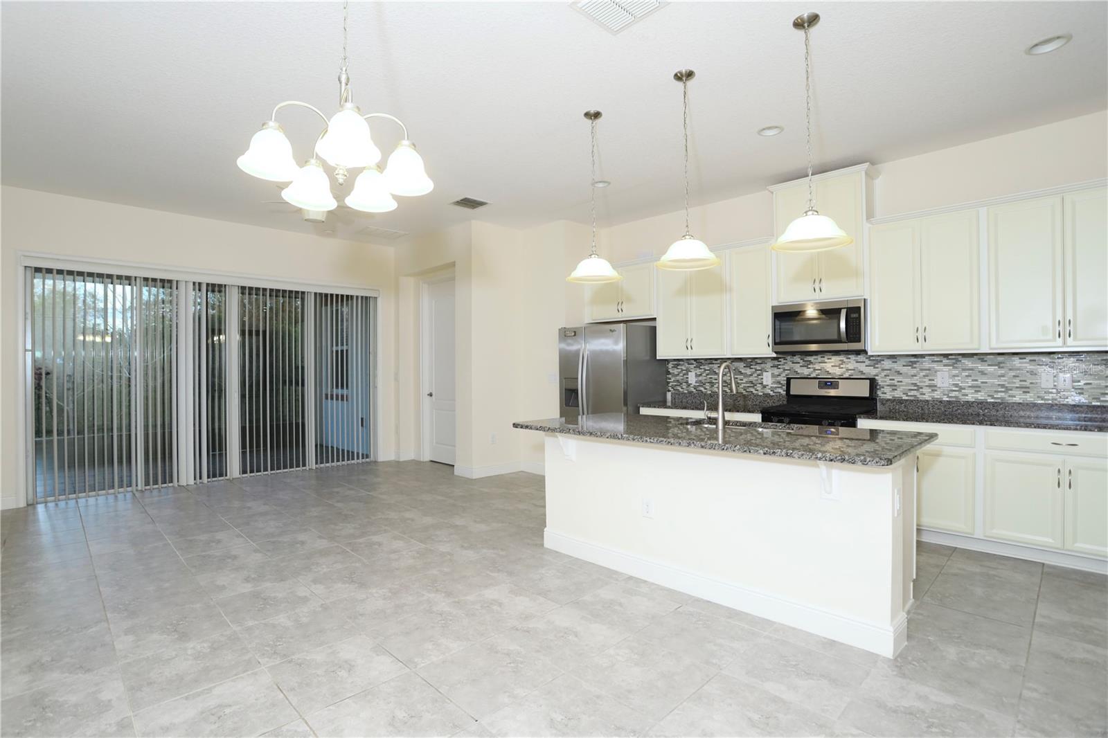 Image 13 of 33 For 2461 Datura Loop