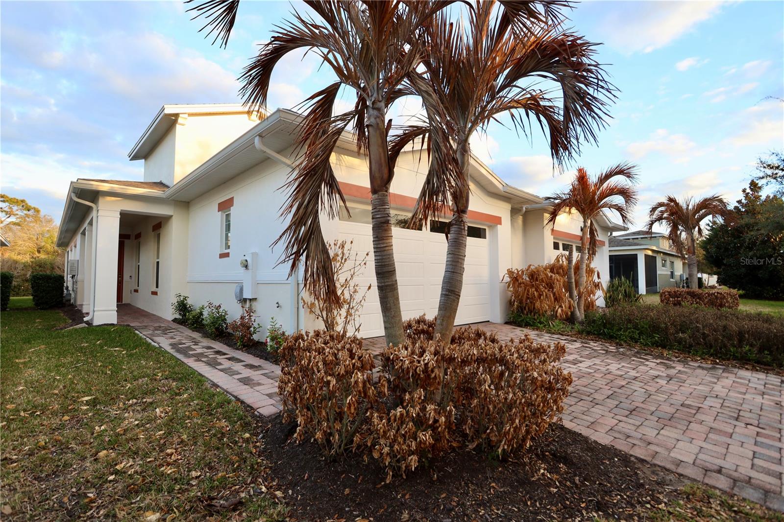 Image 3 of 33 For 2461 Datura Loop