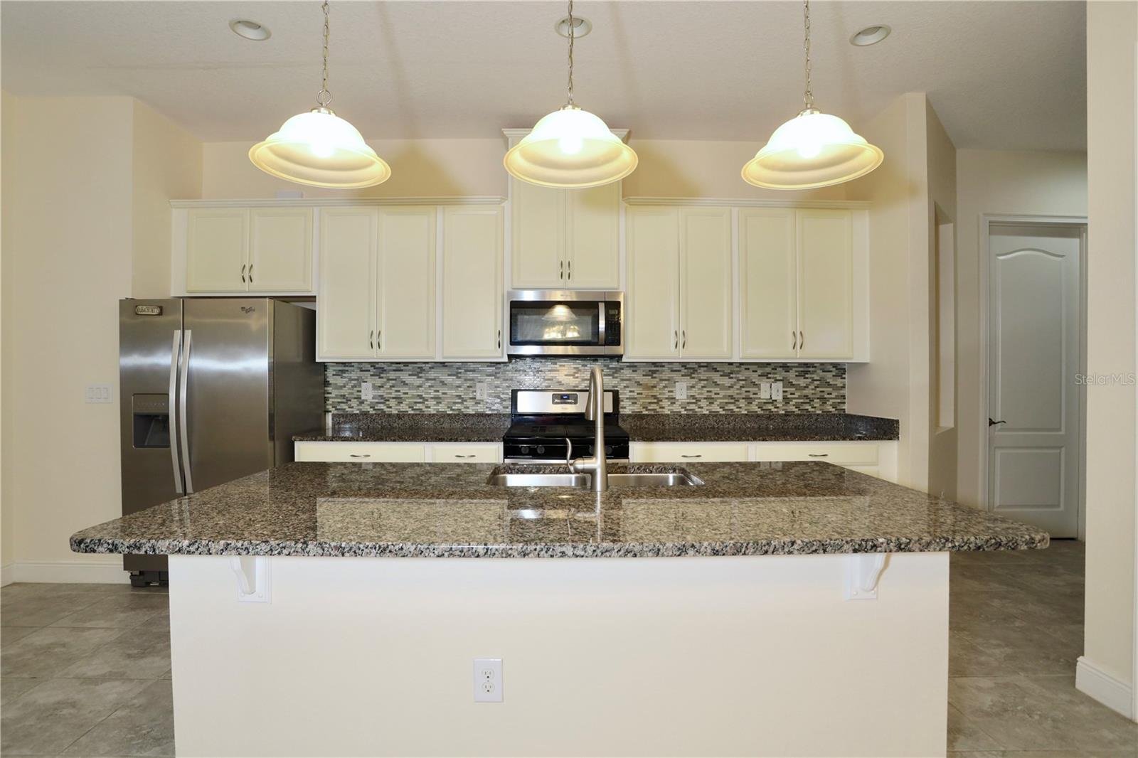 Image 7 of 33 For 2461 Datura Loop