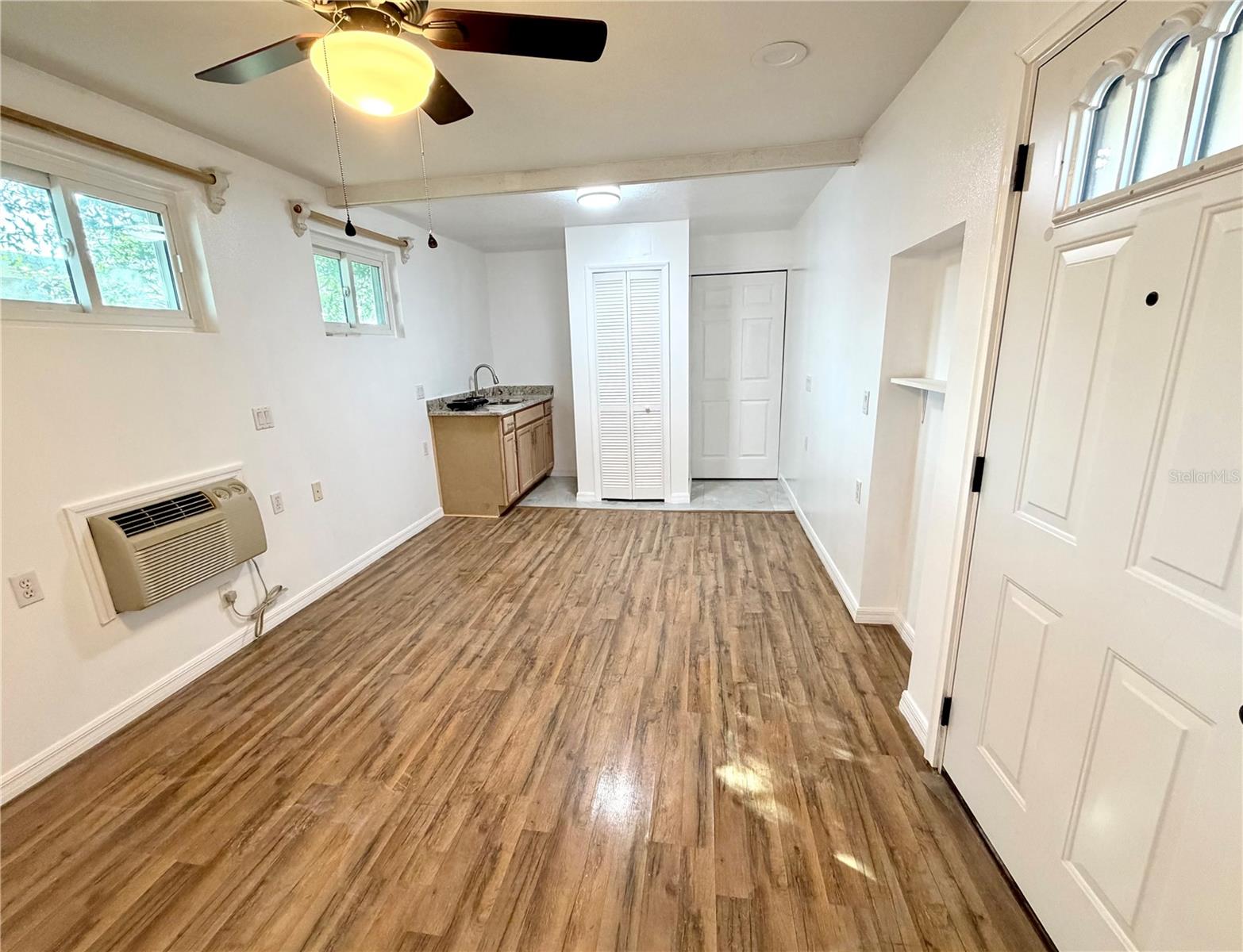 Image 2 of 8 For 6310 Lake Underhill Road B