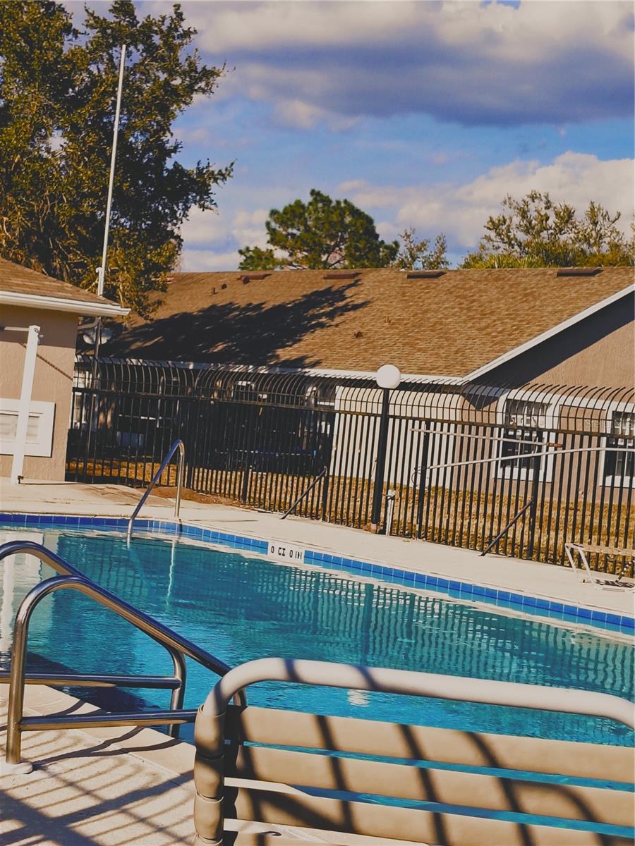 Image 8 of 13 For 2124 Cypress Bay Boulevard