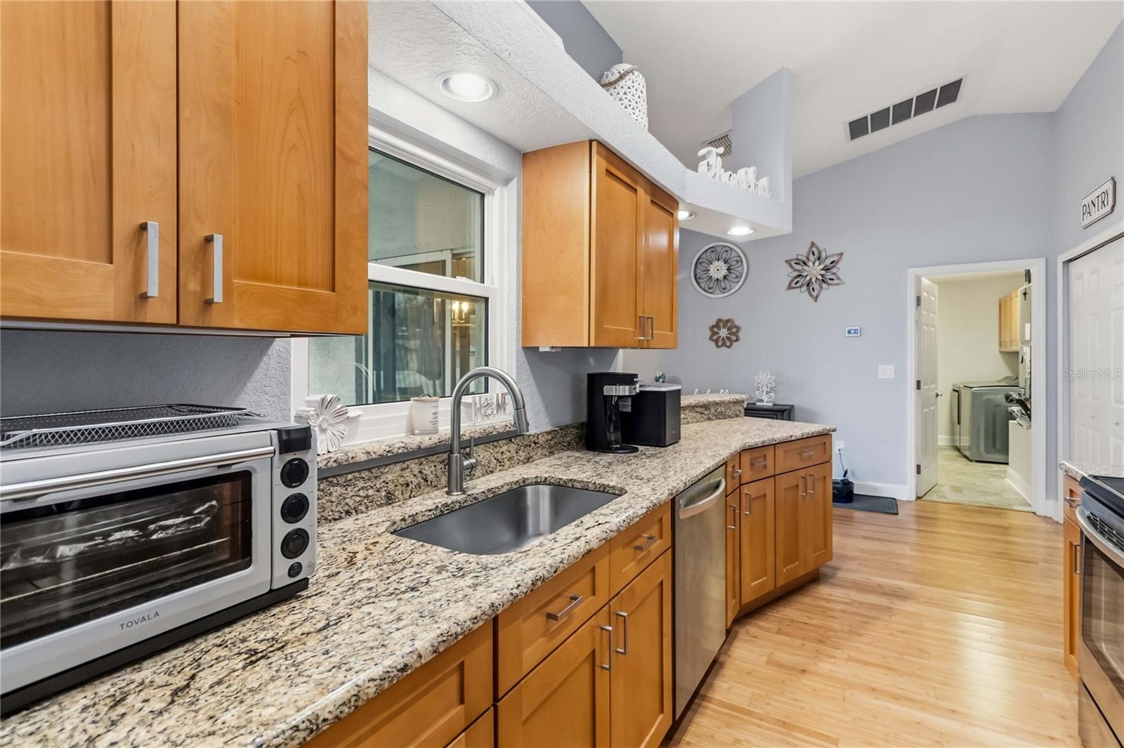 Image 21 of 51 For 1228 Beth Lane